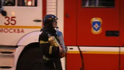 Восемь человек, в том числе трое детей, пострадали при пожаре в центре Москвы