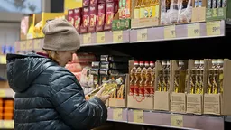 Инфляция в РФ с 3 по 9 февраля составила 0,13%, в годовом выражении замедлилась до 6,4%