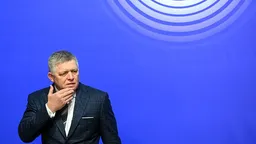 Фицо призвал главу Евросовета не ставить интересы Киева выше интересов стран ЕС