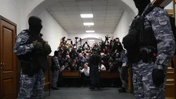 В Госдуму внесли закон о запрете СМИ обвинять чиновников без решения суда