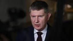 Минэкономики РФ пересмотрит прогноз курса рубля в сторону укрепления, понизит оценку роста ВВП в 26г -- ИФ