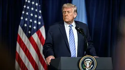 Трамп пригрозил уничтожить мосты и электростанции Ирана