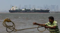 Трафик в Ормузском проливе достиг рекордного уровня с начала войны США и Израиля против Ирана