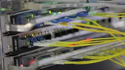 Около 20 телеком-компаний заблокировали расширение зарубежных каналов связи