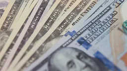 США приостановили поставки долларов и военное сотрудничество с Ираком