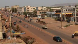 Песков предложил обратиться в Минобороны по вопросу Африканского корпуса