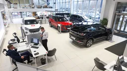Продажи новых автомобилей в России в апреле выросли на 15%