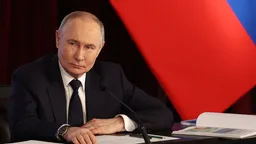 Путин поздравил лидеров иностранных государств с Днем Победы