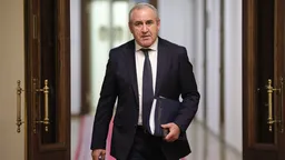 Неверов снял свою кандидатуру с праймериз «Единой России»