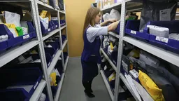 «Почта России» запустила доставку посылок по номеру телефона