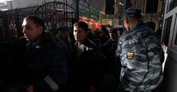 Госдума рассматривает законопроект о лишении ВНЖ мигрантов, работающих в России менее 10 месяцев в течение года