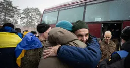 Россия и Украина обменялись военнопленными по формуле "175 на 175"