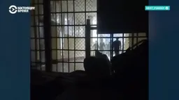 Командиры части в Уссурийске истязают и содержат в клетках негодных к службе военных, чтобы отправить их на фронт