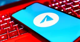 Песков усомнился в использовании Telegram для связи на фронте