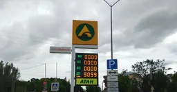 В Крыму и Севастополе полностью ограничили свободную продажу бензина