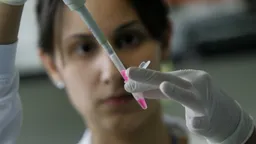 Дума приняла закон об обязательной геномной регистрации военных и полицейских