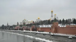 🇷🇺🏠 Российские спецслужбы покупали в странах Запада летние дома, дачи, склады, заброшенные школы, квартиры и даже острова с целью использовать их в качестве плацдармов для скоординированной слежки, диверсий и тайных нападений