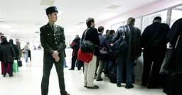 Радио Азатлык: Туркменистан начал проверять телефоны въезжающих в страну граждан на пожертвования ВСУ