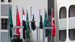 Axios узнал об обсуждении США и Ираном перемирия в обмен на открытие Ормузского пролива