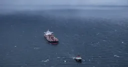 Британским военным разрешено высаживаться на танкеры теневого флота РФ