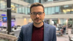 Илью Яшина заочно приговорили к 1 году и 10 месяцам колонии за «неисполнение обязанностей иноагента»