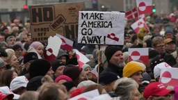 Жителей Гренландии призвали готовиться к вторжению