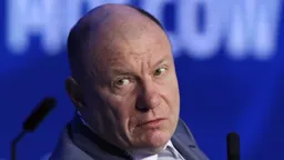 США исключили из санкционного списка два сухогруза и семь россиян, включая сына миллиардера Потанина
