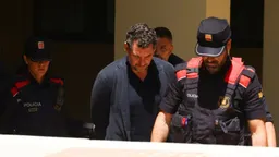 Сына основателя сети магазинов Mango отпустили под залог в один миллион евро. Его подозревают в убийстве отца