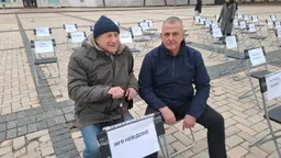 В Киеве прошла акция в поддержку журналистов и художников, находящихся в заключении