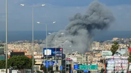 ЦАХАЛ заявил об ударах по подземному складу оружия и командному центру «Хезболлах» в Бейруте