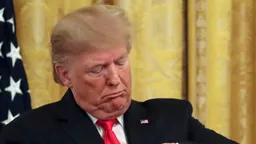 Иран призвал координировать проход через пролив с КСИР из-за угрозы мин