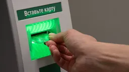 Банки заблокировали россиянам миллионы карт и счетов с начала 2026 года