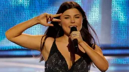 Певицу из Румынии вынудили извиняться за фразу на русском во время конкурса в Молдове