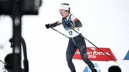 Лыжница Дарья Непряева упала в скиатлоне на Олимпиаде-2026