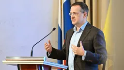 В состав российской делегации на переговорах в Женеве помимо Владимира Мединского вошли замглавы МИД Михаил Галузин, глава ГРУ Игорь Костюков и "другие"