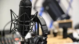 В России на фоне интернет-блокировок впервые за семь лет выросла аудитория радио