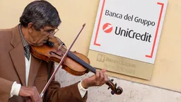 Вместо продажи Unicredit может ликвидировать дочерний Юникредит-банк
