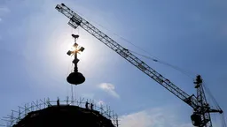 Комитет Госдумы одобрил законопроект о штрафе до 300 тысяч рублей за изображение храмов без крестов