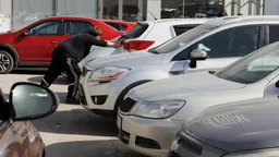 Продажи легковых автомобилей с пробегом в марте выросли на 6%