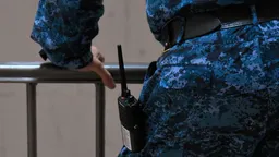 Поставщиков раций для МВД и Росгвардии обвинили в мошенничестве и арестовали