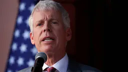 Глава Минэнерго США отметил неизменность политики санкций против России