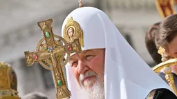 Патриарх Кирилл поздравил Хаменеи с избранием лидером Ирана и назвал его дорогим братом