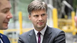 «Роскосмос» перенесет два производства из Москвы и области в Омск и Пермь»