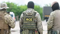 ФСБ предотвратила теракт в отношении «одного из высокопоставленных руководителей правоохранительной системы», сообщает «РИА Новости»