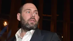 Суд в Москве заочно арестовал юмориста Семена Слепакова