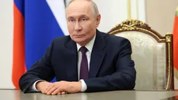 Путин сообщил об отсутствии серьезных угроз после атаки дронов в Туапсе