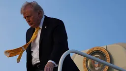 Уровень неодобрения Трампа в США достиг максимума за оба его президентских срока