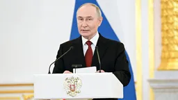 Путин поручил запретить строительство в зонах затопления до защиты
