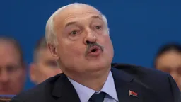 Лукашенко сообщил о скором визите в Минск посланника Макрона