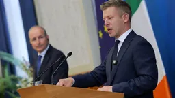 Венгрия согласовала начало переговоров о вступлении Украины в ЕС